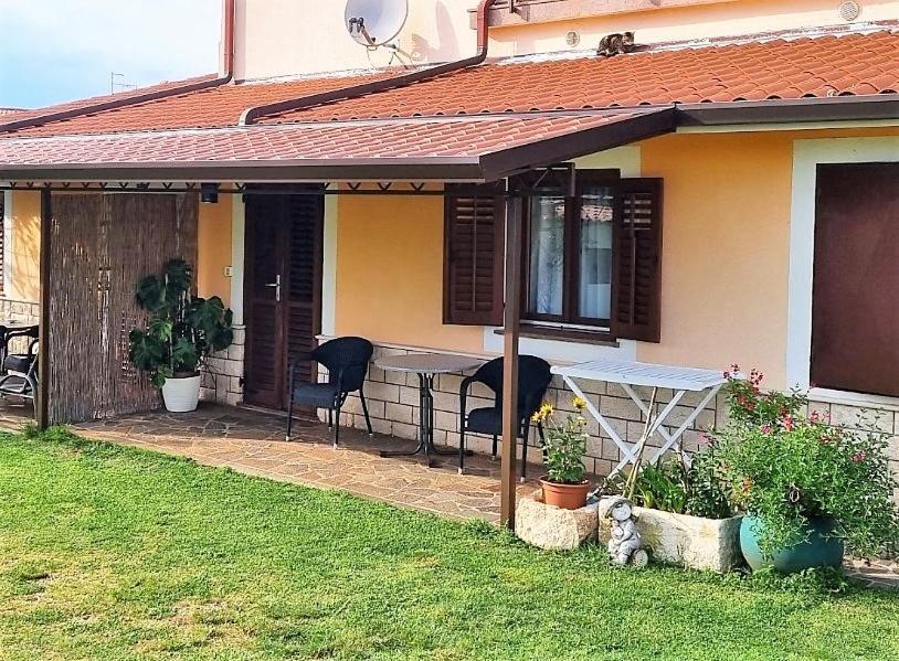 Apartments Valentina أوماغ المظهر الخارجي الصورة