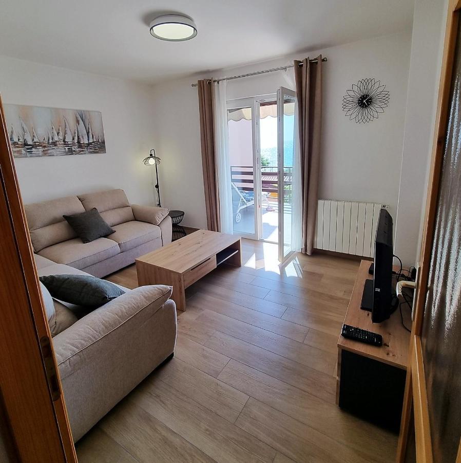 Apartments Valentina أوماغ المظهر الخارجي الصورة