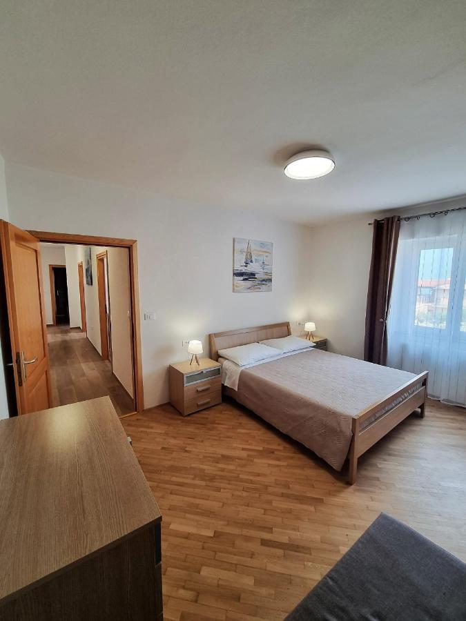 Apartments Valentina أوماغ المظهر الخارجي الصورة
