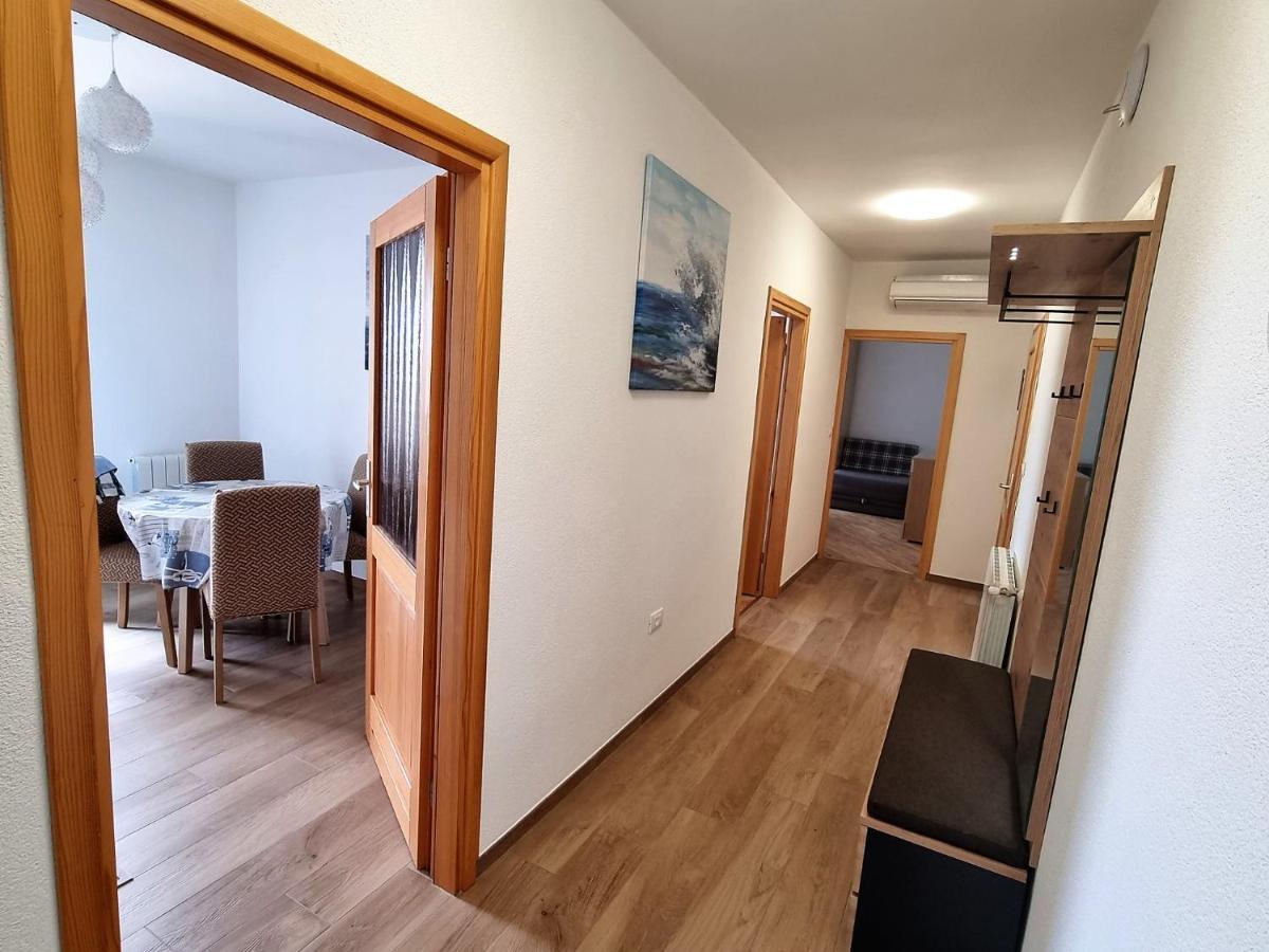 Apartments Valentina أوماغ المظهر الخارجي الصورة