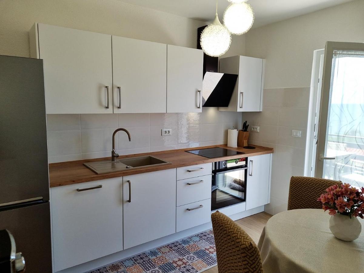 Apartments Valentina أوماغ المظهر الخارجي الصورة