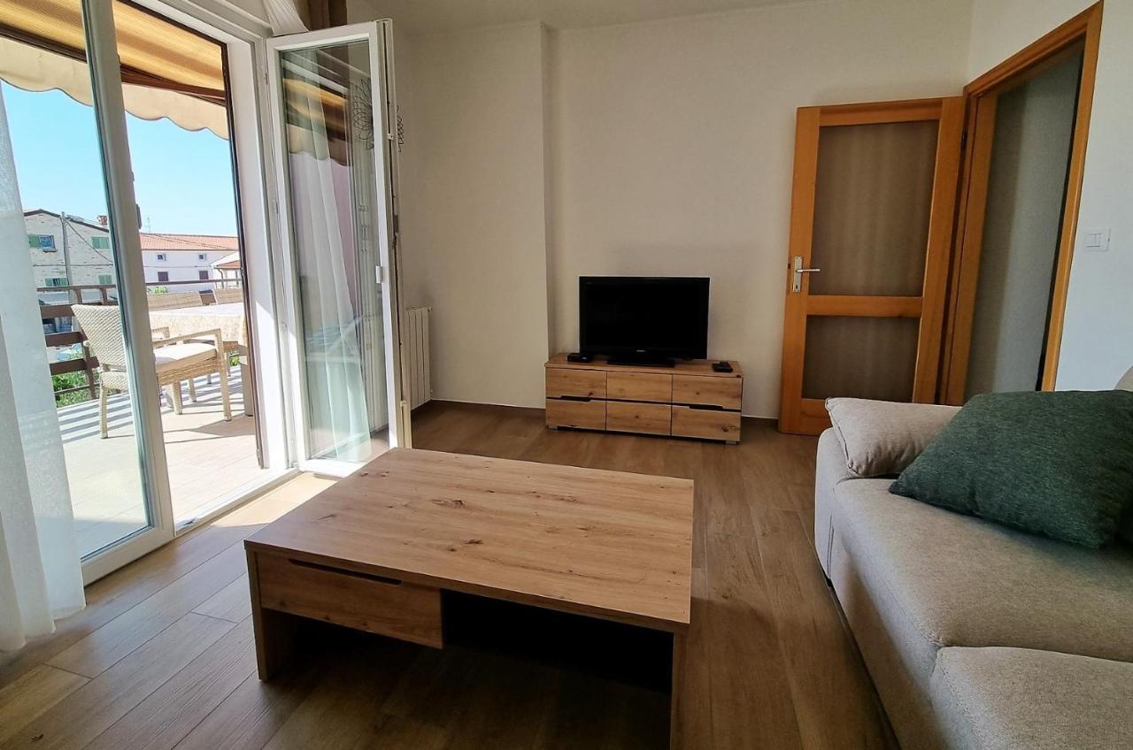 Apartments Valentina أوماغ المظهر الخارجي الصورة